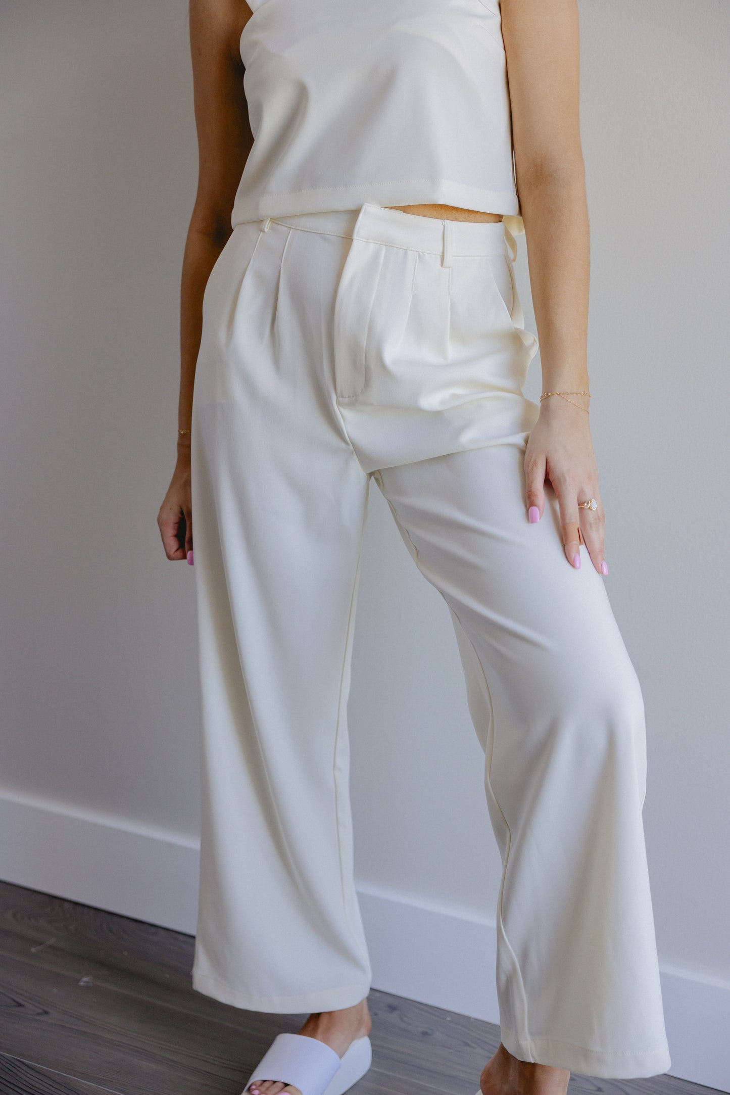 Know It All Pleated Pants White